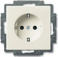 Розетка с заземлением с безвинтовыми зажимами ABB Basic 55 (шале-белый) Розетка с заземлением с безвинтовыми зажимами ABB Basic 55 (шале-белый)